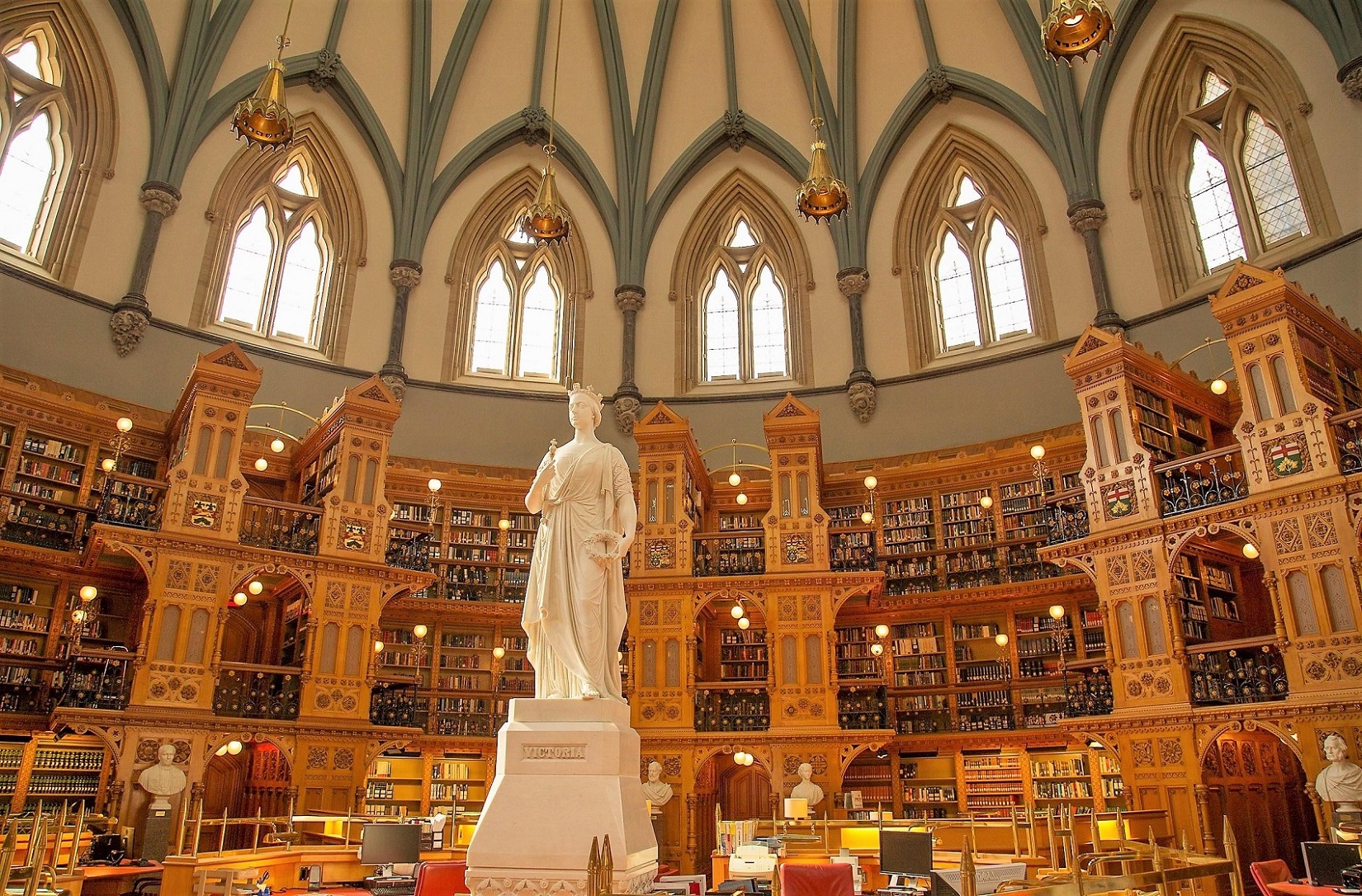 Library of Parliament Ottawa Canada 04.jpg